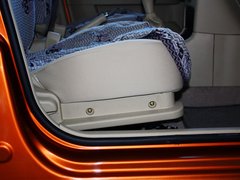 2010款 1.5L 手动 两厢进取型