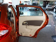 2010款 1.5L 手动 两厢进取型