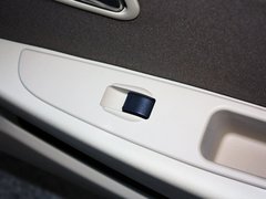 2010款 1.5L 手动 两厢进取型