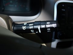 2010款 1.5L 手动 两厢进取型