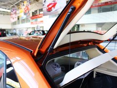 2010款 1.5L 手动 两厢进取型
