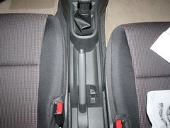 2010款 1.6L 手动 劲锐版标准型 5座