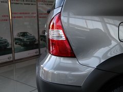 2010款 1.6L 自动 劲锐版标准型 5座