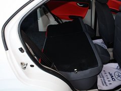 2010款 1.3L 手动 豪华型
