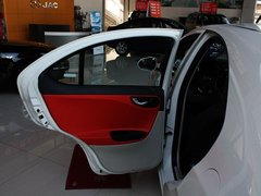 2010款 1.3L 手动 豪华型