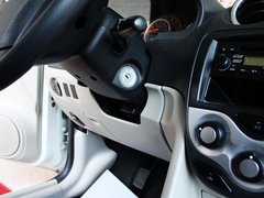 2010款 1.3L 手动 豪华型