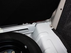 2010款 1.3L 手动 豪华型