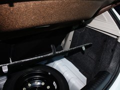 2010款 1.3L 手动 豪华型