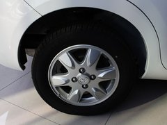 2010款 1.3L 手动 豪华型