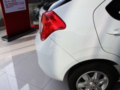 2010款 1.3L 手动 豪华型