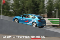 2010款 2.0T 自动 旗舰运动版