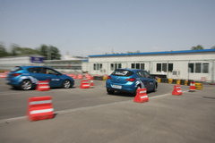 2010款 2.0T 自动 旗舰运动版