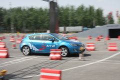 2010款 2.0T 自动 旗舰运动版