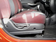 2010款 1.2L 手动 运动款 活力型