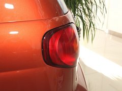 2010款 1.2L 手动 运动款 活力型