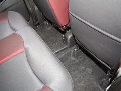 2010款 1.2L 手动 运动款 时尚型