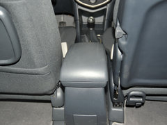 2010款 1.6L 手动 豪华型 7座