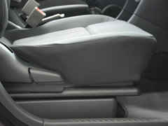 2010款 1.6L 手动 豪华型 7座