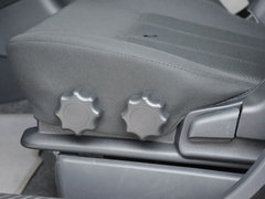 2010款 1.6L 手动 豪华型 7座