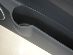 2010款 1.6L 手动 豪华型 7座