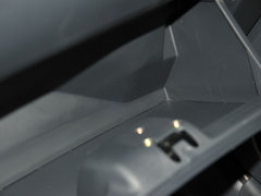 2010款 1.6L 手动 豪华型 7座