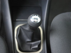 2010款 1.6L 手动 豪华型 7座