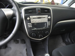 2010款 1.6L 手动 豪华型 7座