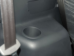 2010款 1.6L 手动 豪华型 7座