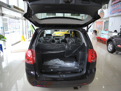 2010款 1.6L 手动 豪华型 7座