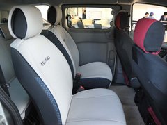 2010款 1.6L 手动 豪华型 7座