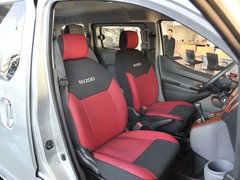 2010款 1.6L 手动 豪华型 7座
