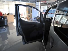 2010款 1.6L 手动 豪华型 7座