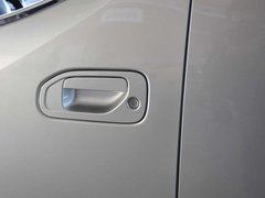 2010款 1.6L 手动 豪华型 7座