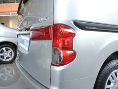 2010款 1.6L 手动 豪华型 7座