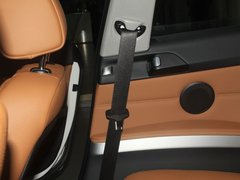 2011款 320i 2.0L 双门轿跑车