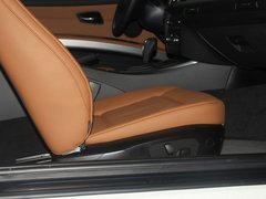 2011款 320i 2.0L 双门轿跑车