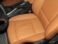 2011款 320i 2.0L 双门轿跑车
