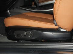 2011款 320i 2.0L 双门轿跑车