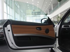 2011款 320i 2.0L 双门轿跑车