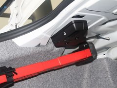 2011款 320i 2.0L 双门轿跑车