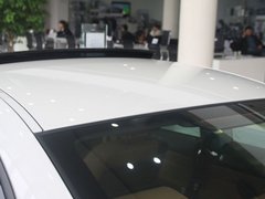 2011款 320i 2.0L 双门轿跑车