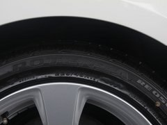 2011款 320i 2.0L 双门轿跑车