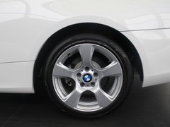 2011款 320i 2.0L 双门轿跑车