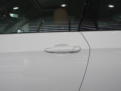 2011款 320i 2.0L 双门轿跑车