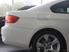 2011款 320i 2.0L 双门轿跑车