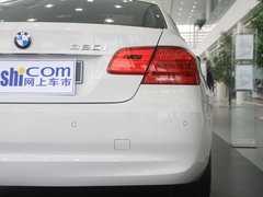 2011款 320i 2.0L 双门轿跑车