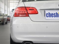 2011款 320i 2.0L 双门轿跑车