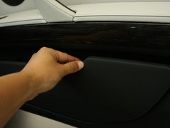 2011款 320i 2.0L 双门轿跑车