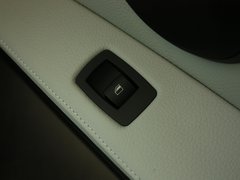 2011款 320i 2.0L 双门轿跑车