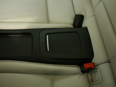 2011款 320i 2.0L 双门轿跑车